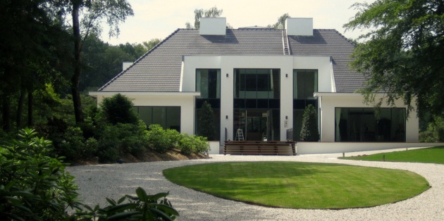 Tuin met bos- en parkuitstraling